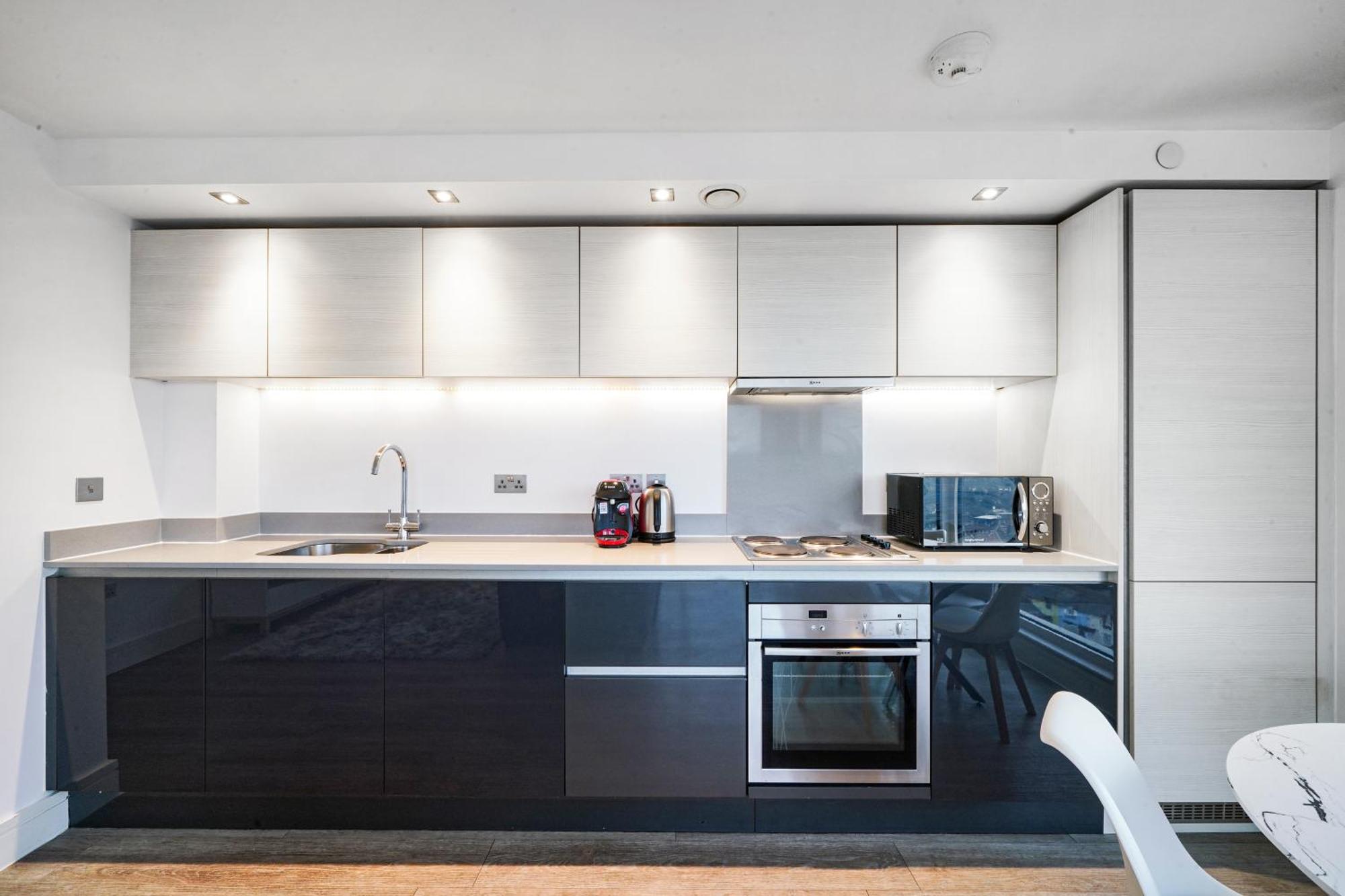 Luxury Apartment With Stunning Views On 10Th Floor Edgware Eksteriør billede